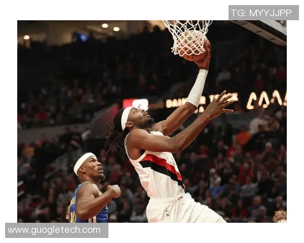 杰拉米格兰特的篮球之路：从潜力新星到全明星的蜕变与成长